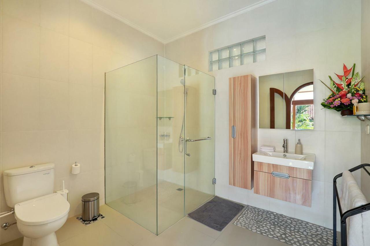 Villa Nova Legian Zewnętrze zdjęcie